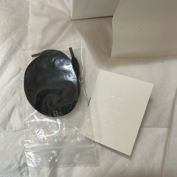 NEW ALEXANDER MCQUEEN SNEAKERS - Picture 5 of 10